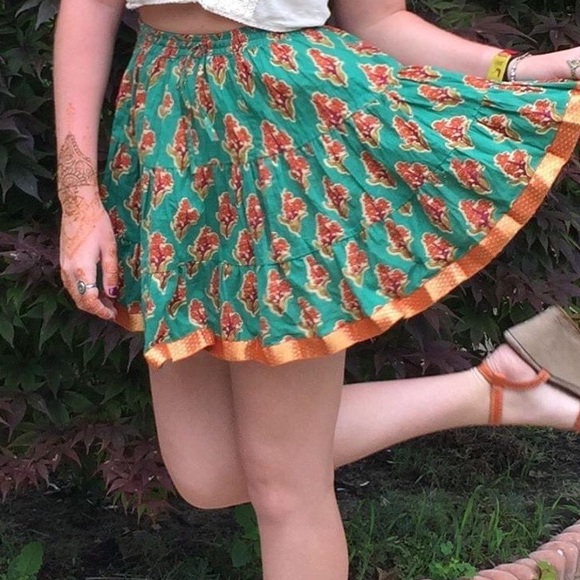 Gypsey mini skirt - Picture 2 of 2